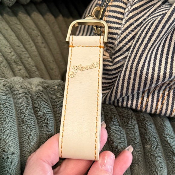 Authentic Fendi Spy Bag Denim Y2K Limited Edition | Like New + OG Dust Bag - Picture 4 of 14